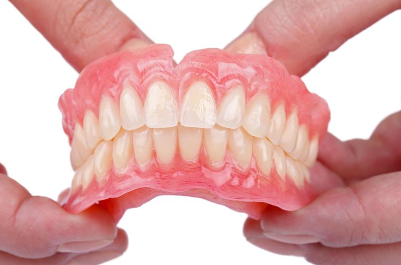 DENTURE IMPLANT CENTRE